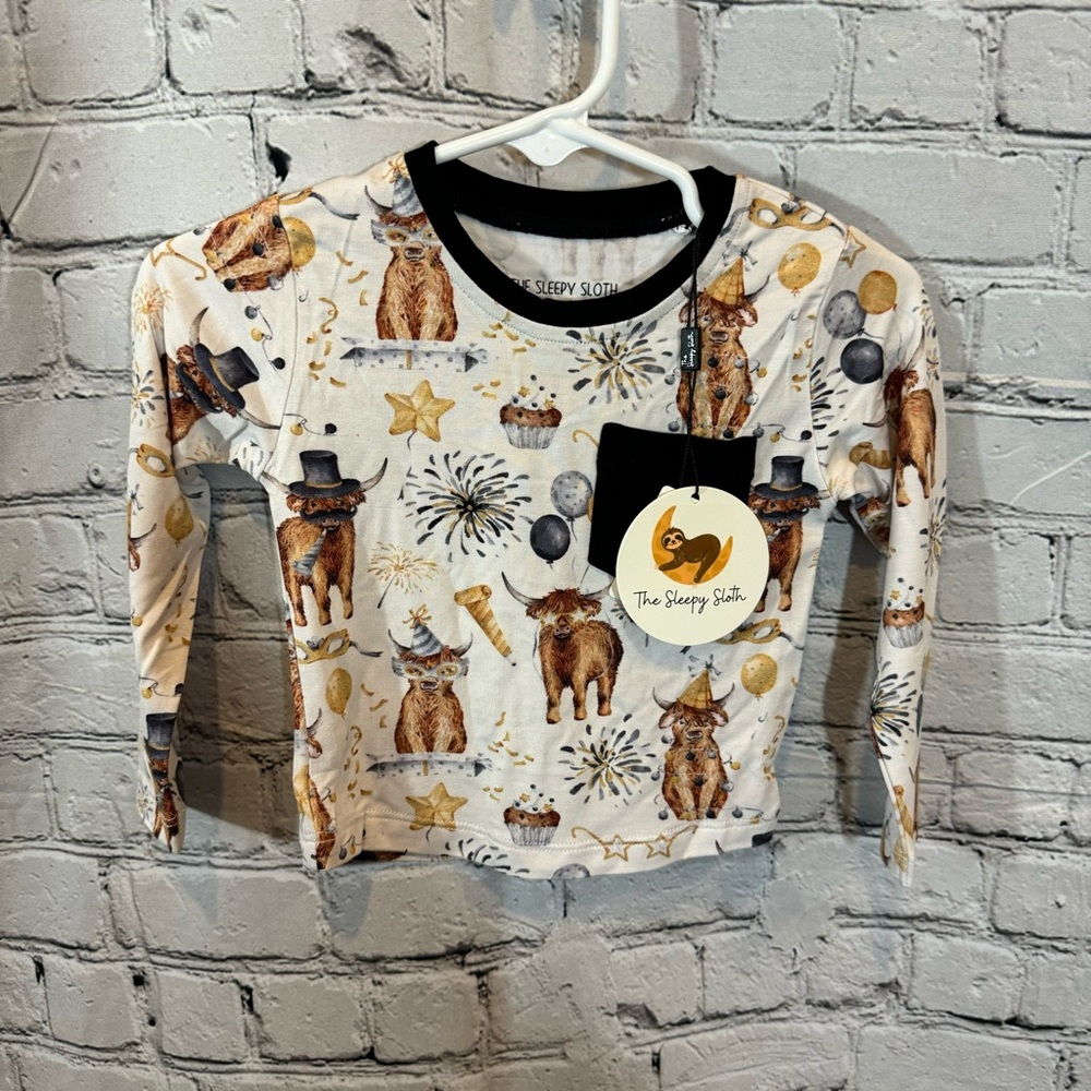 The Sleepy Sloth New Years Highland Cows Bamboo Shirt